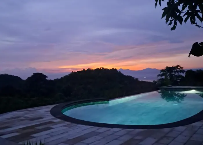 Orman Evi Kubuhill Sunset